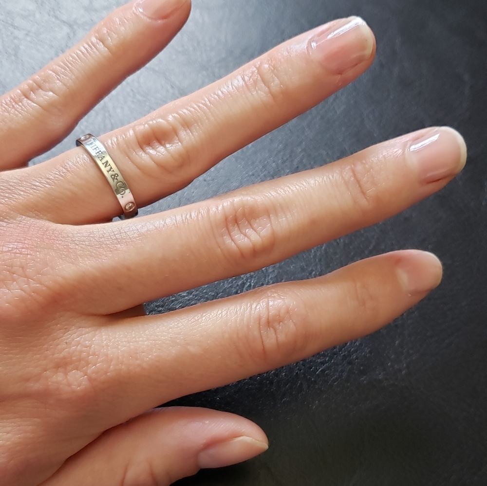 Tiffani & Co platinum diamond ring